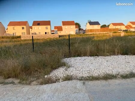 terrain 426 m² arsy