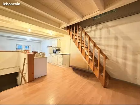 immeuble 121 m² nommay