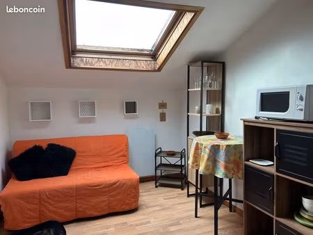 studio meublé hypercentre (rue baronie)