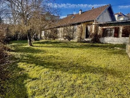 maison de plein pied hyper centre de morteau