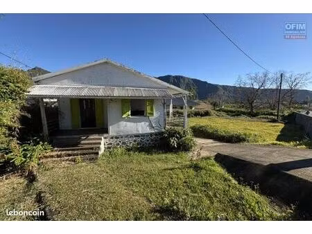 villa 5 pièces 80 m²