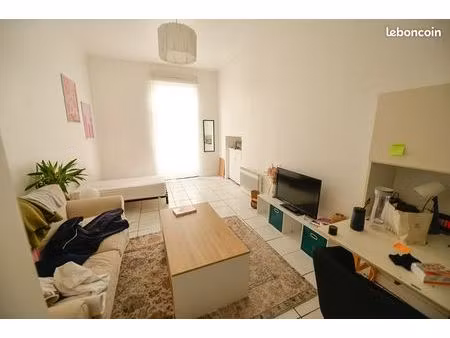studio 1 pièce 29 m²