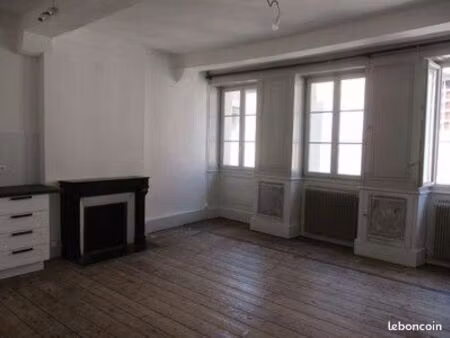 appartement 3 pièces 82 m²