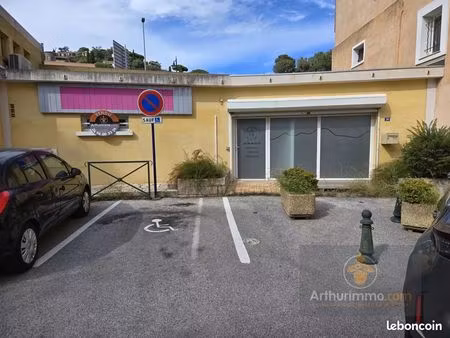 local 51 m² le lavandou