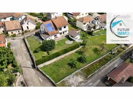 maison 8 pièces 205 m²