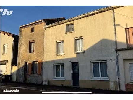 maison 8 pièces 142 m²