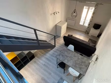 t1 32 m2 avec mezzanine centre historique aix-en-provence