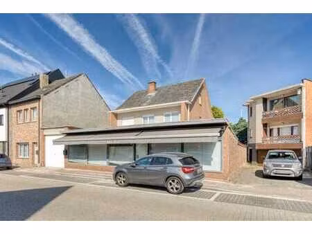 maison avec espace commercial à denderleeuw