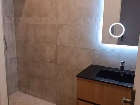 t3 67 m2 - terrasse - clim - refait à neuf