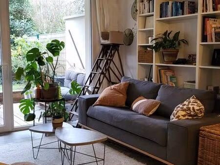 t2 - 42.8m2 parking-jardin - quartier les arènes - 2023