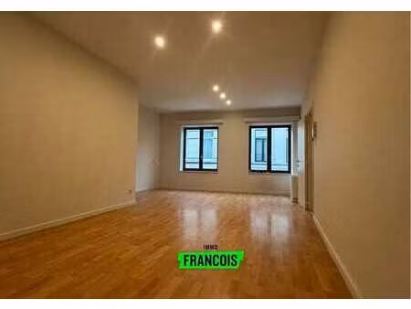 appartement prêt à emménager à louer dans le centre de zott…