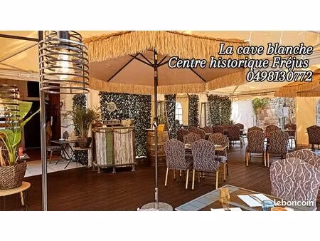 a vendre fond de commerce restaurant centre historique de fréjus (possibilité murs)