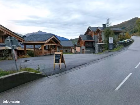 ◊ saint-martin-de-belleville – parking couvert sécurisé avec bip – caseblanche