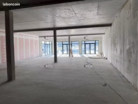 local commercial 322 m²