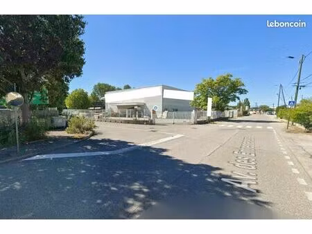 local d'activité 200m² sur 4 092m²