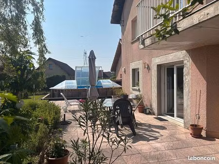 maison 6 pièces 180 m²