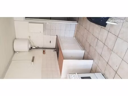 maison a louer a monceaux le comte