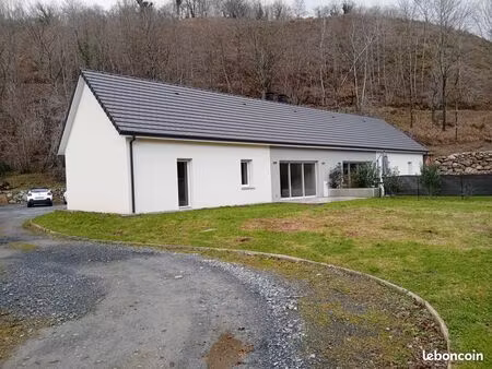 à louer maison mitoyenne 85m² / 950/mois construction 2024.a 5mn de lourdes et à 30mn de t