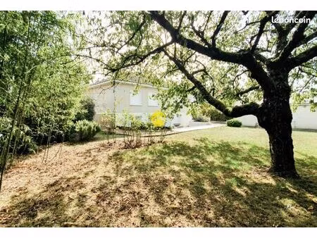 pavillon 6 pièces 166 m²