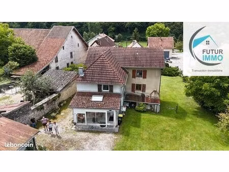 maison 6 pièces 130 m²