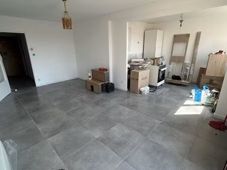 t2 refait à neuf 48m3