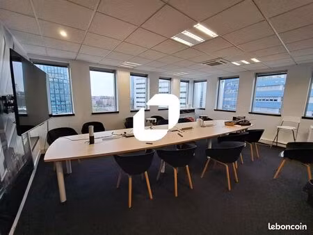 bureaux 370 m²