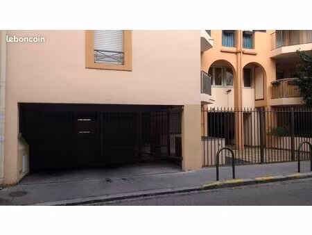 lot 3 places parking à saint-aubin