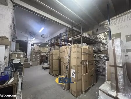local d'activité 610 m²