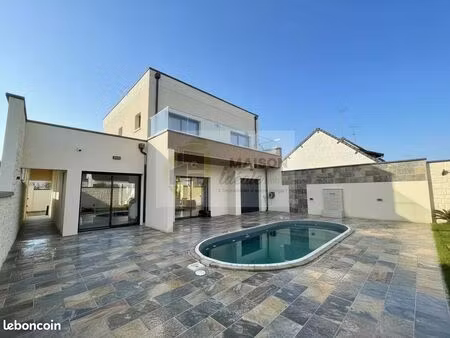 propriété 5 pièces 150 m²