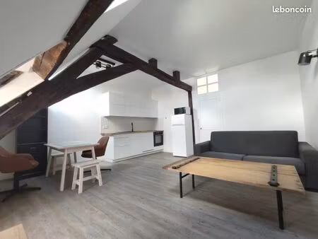 t2 meublé 43m2 730 tcc