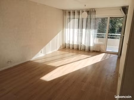 appartement 3 pièces a louer  meylan