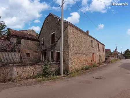 maison 2 pièces 100 m²