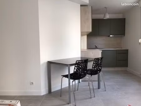 a louer studio à thiais centre-ville