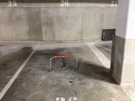 place de parking souterraine