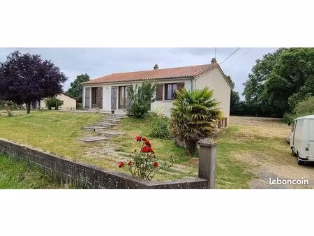 maison à la campagne
