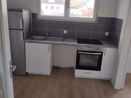 loue t3 avec garage + 2 places de parking à kaltenhouse