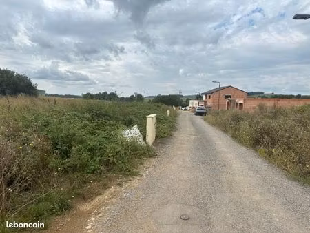 terrain 485 m² brehain la ville