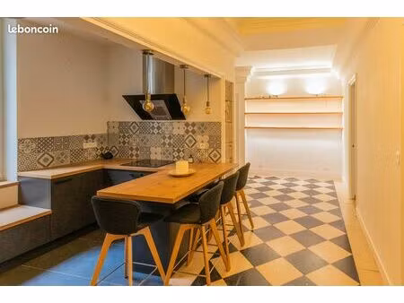 appartement lumineux 106 m² avec terrasse – charme de l’ancien