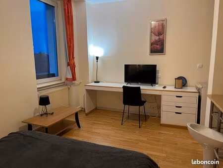 studio meuble equipe