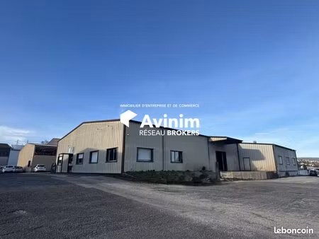 local 1100 m² chalezeule