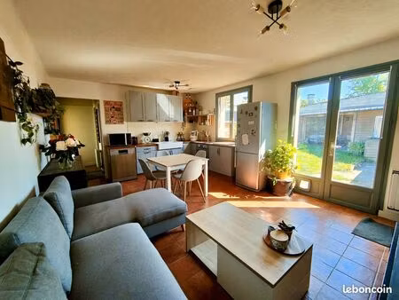 maison avec beau terrain