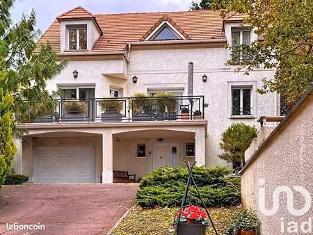 maison 7 pièces 172 m²