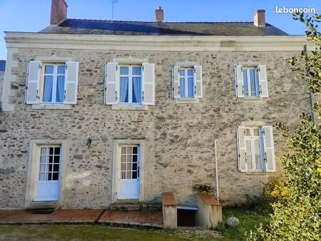 maison 6 pièces 165 m²