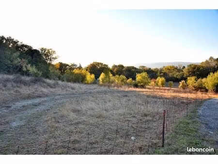 terrain constructible à vendre 4400m² (110/m²)