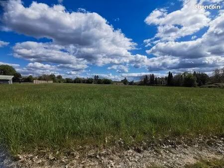 terrain 4 570 m² grignols