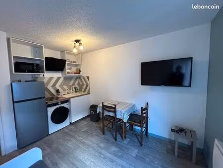 luchon centre ville - charmant t1 bis cabine - ? - parking privé