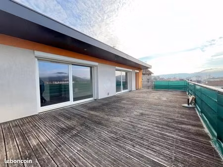 appartement 5 pièces 92 m²