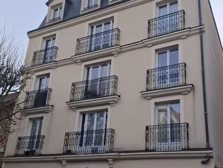 f2 standing avec balcon choisy le roi