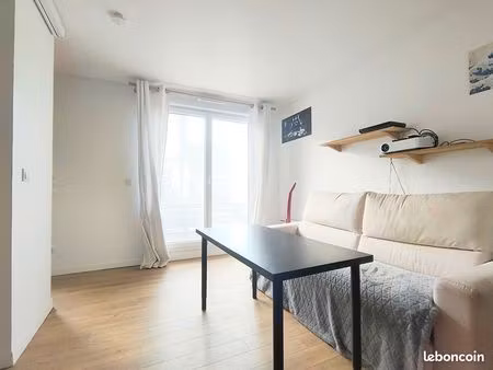 studio 1 pièce 33 m²