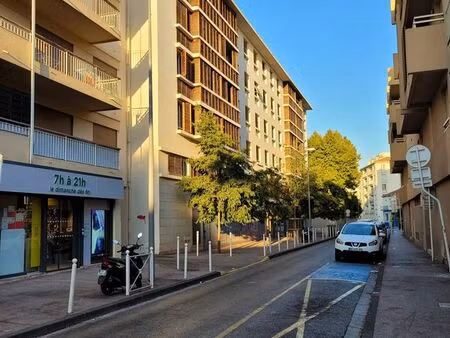 t2 saint roch 45m² avec parking